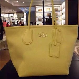 New Coach Leather Zip Tote